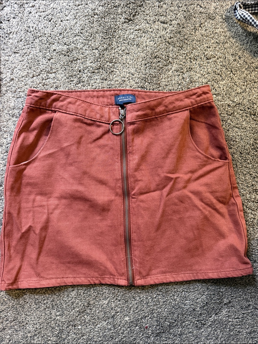 ANGEL KISS Rusty Rose Zip-Front Mini Skirt